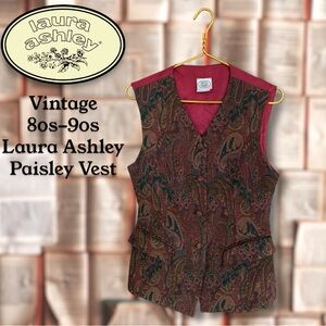 Vintage 80-90s Laura Ashley Paisley Vest In Beautiful Cranberry Tan Green Print‎